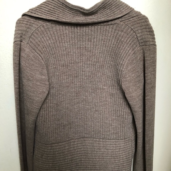 H&M Cardigan - Picture 3 of 3